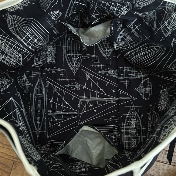 Ann Taylor Tote Bag - Picture 6 of 7